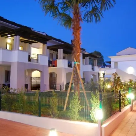 Cozy In A Village With Swimming Pool Apartment